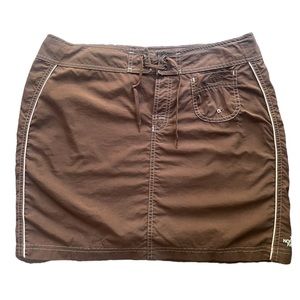 THE NORTH FACE Hiking Walking Skirt in Brown
